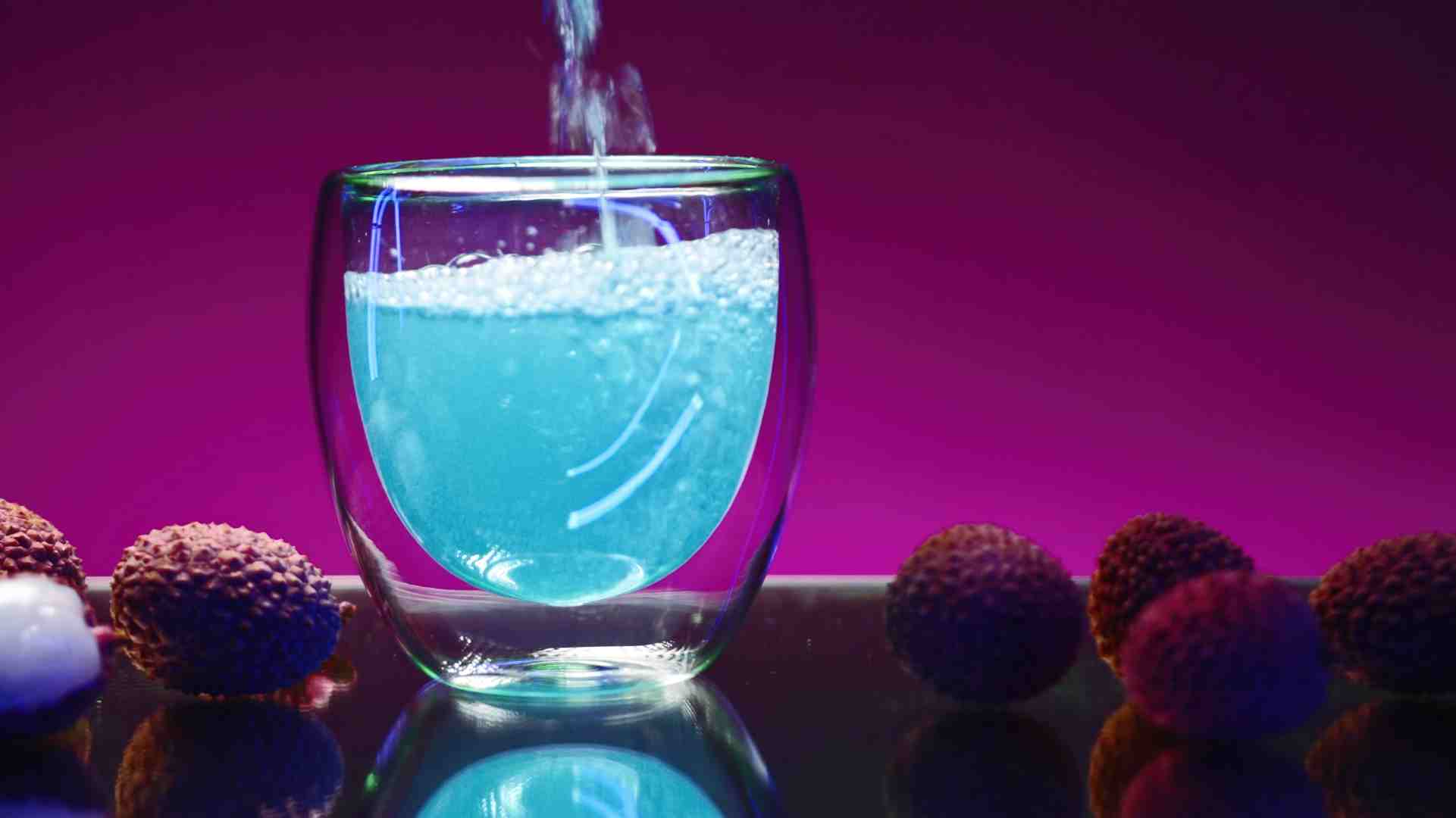 Explora las últimas tendencias en sabores y aromas para agua carbonatada.
